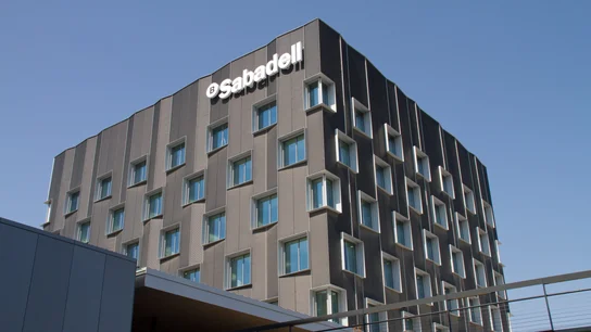 Imagen de un edificio del Banco Sabadell Imagen de un edificio del Banco Sabadell