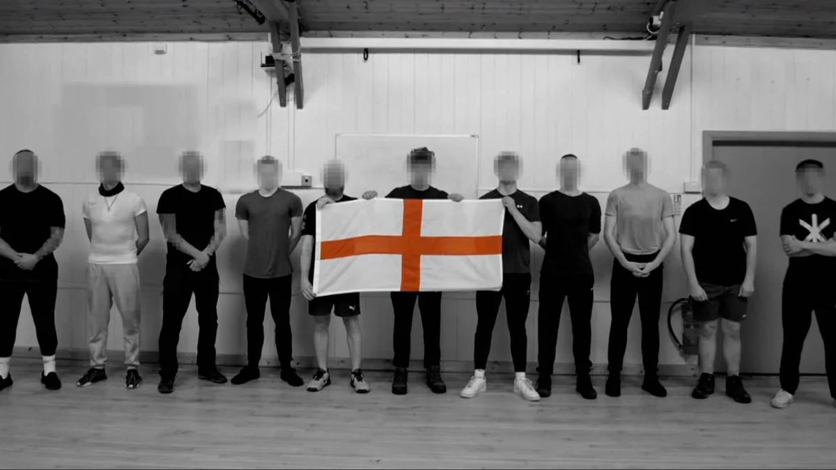 Neonazi recruitment in England: White supremacists indoctrin and train young people after the facade of a sports club Neonazi recruitment in England: White supremacists indoctrin and train young people after the facade of a sports club
