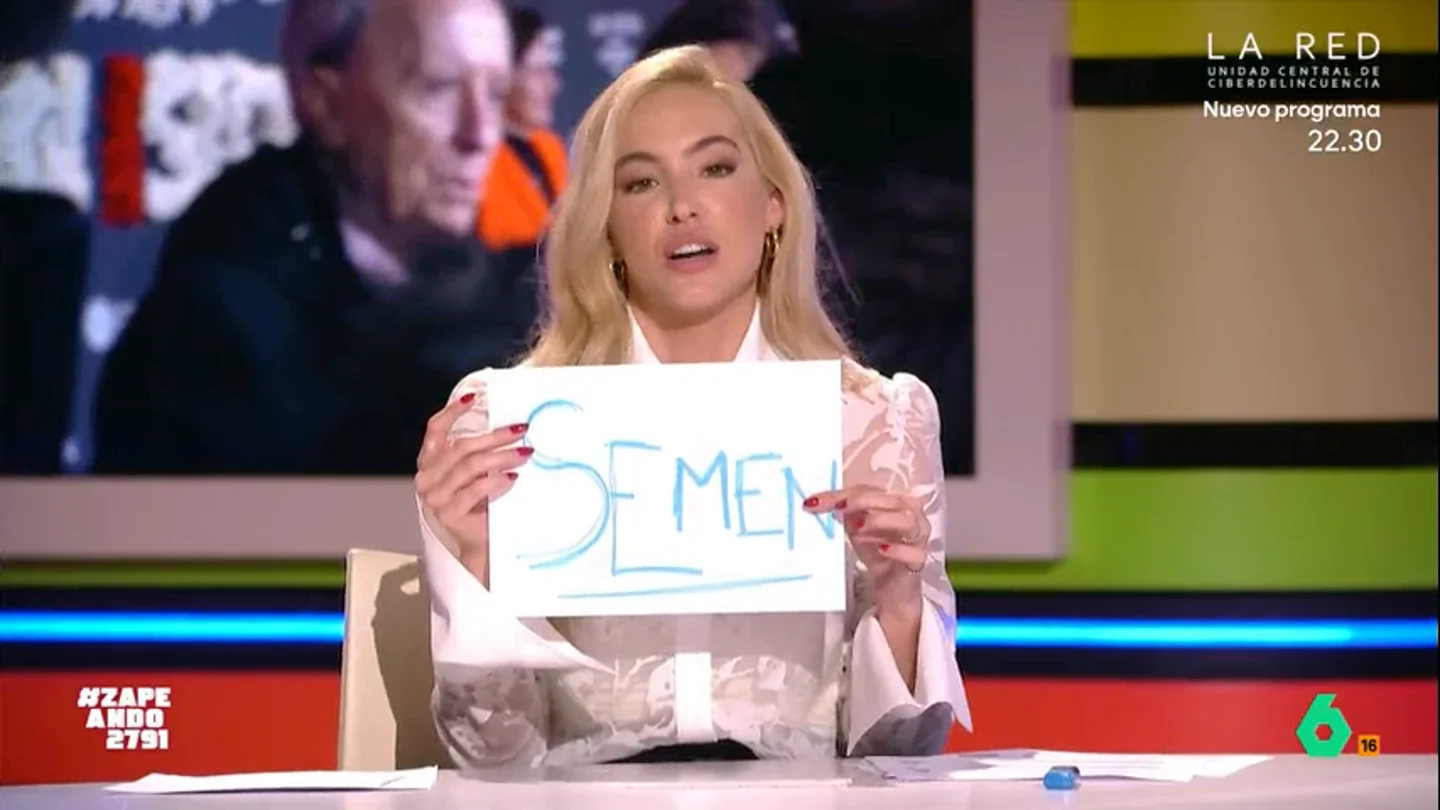 Isabel Forner muestra un cartel para evitar decir la palabra 'semen': "Le acabas de regalar una captura a España..." Zapeando se hace eco del reportaje de Isma Juárez en Las Ventas en el que le hizo una comprometida pregunta al torero José Ortega Cano. No te pierdas la reacción de los zapeadores en el vídeo principal.