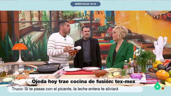 Pablo Ojeda desvela por qué el picante es saludable: "Es un alimento que se considera termogénico" El nutricionista describe una llamativa propiedad de los alimentos picantes. Ojeda ha dedicado su sección de cocina a la cocina tex-mex en la que el picante es uno de los grandes protagonistas.