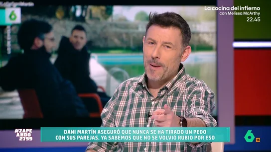 Iñaki Urrutia reacciona a la confesión de Dani Martín sobre sus pedos Iñaki Urrutia comenta uno de los momentos de Dani Martín durante su entrevista en 'Lo de Évole', donde el cantante confesaba a Jordi Évole que nunca se había tirado un pedo delante de ninguna de sus parejas.