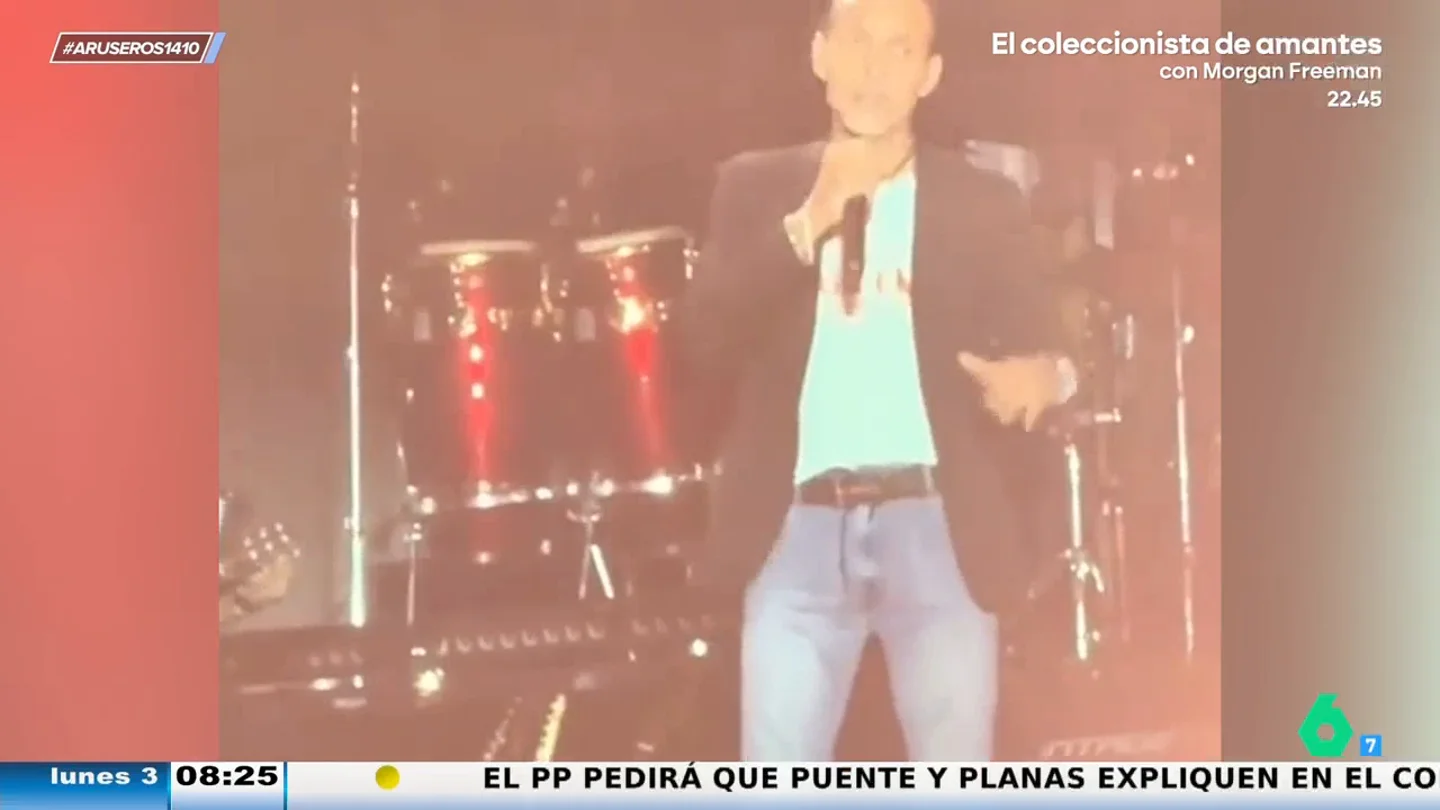 Marc Anthony estalla en pleno concierto: "Quien me tiró la botella que tenga los cojones a decirme quién es" Marc Anthony estalla en pleno concierto: "Quien me tiró la botella que tenga los cojones a decirme quién es"