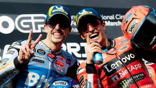 Marc Márquez junto a su hermano Alex Marc Márquez junto a su hermano Alex