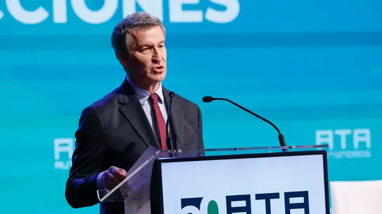 Feijóo reconoce que Mazón "no ha estado a la altura" pero evita pronunciarse sobre si debe dimitir Feijóo reconoce que Mazón "no ha estado a la altura" pero evita pronunciarse sobre si debe dimitir