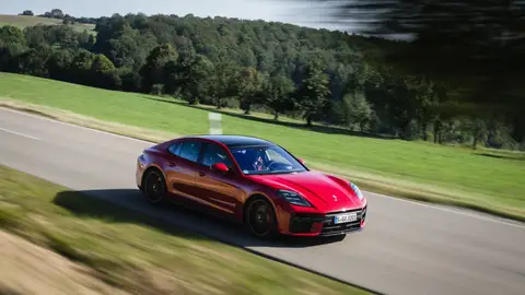 Porsche Panamera GTS Porsche Panamera GTS