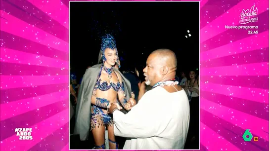 Irina Shayk deslumbra en el carnaval de Rio de Janeiro con un espectacular traje azul de pradería y plumas La modelo fue invitada por la escuela de samba Beija-Flor para desfilar con ellos en el sambódromo. A pesar de que considera a Shayk "espectacular", Isabel Forner confiesa que prefiere el look de Cristina Pedroche en las campanadas.