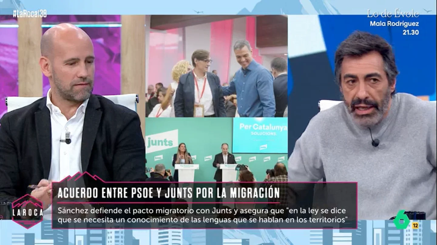 Juan del Val critica al PSOE por pactar con "la extremaderecha": "Les dan igual las líneas rojas con tal de mantenerse en La Moncloa" Juan del Val critica al PSOE por pactar con "la extremaderecha": "Les dan igual las líneas rojas con tal de mantenerse en La Moncloa"