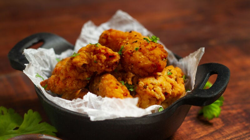 Receta de pollo frito al estilo japonés en 9 minutos.