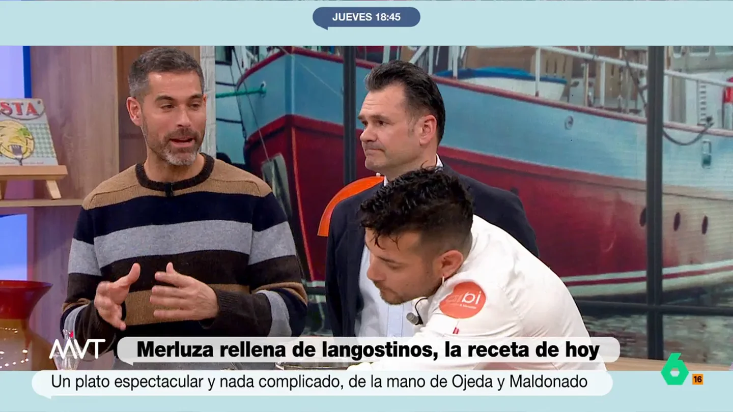 Pablo Ojeda explica qué significan las estrellas del congelador: "Creía que era la valoración de Tripadvisor" Carlos Maldonado va a preparar en Más Vale Tarde una deliciosa merluza rellena de langostinos. Este pescado es uno de los que más anisakis contiene, por eso el nutricionista explica a qué temperatura debería congelarse para eliminar este parásito.