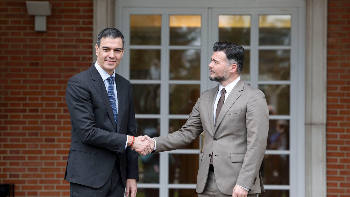 Pedro Sánchez recibe en la Moncloa a Gabriel Rufián (ERC)