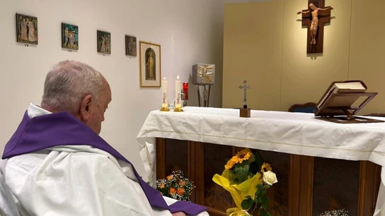 Primera imagen del papa Francisco desde su hospitalización Primera imagen del papa Francisco desde su hospitalización