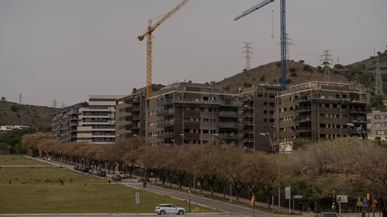 Viviendas en construcción en Barcelona Viviendas en construcción en Barcelona/ David Zorrakino / Europa Press