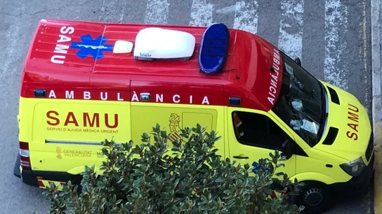 Imagen de archivo de una ambulancia del SAMU Imagen de archivo de una ambulancia del SAMU