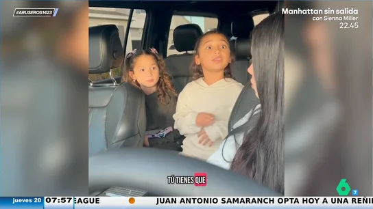 La divertida regañina de unas niñas a su madre por llamar feo a su papá: "Tienes un novio que te ama y te trata como a una princesa" La divertida regañina de unas niñas a su madre por llamar feo a su papá: "Tienes un novio que te ama y te trata como a una princesa"