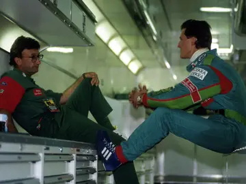 Formel 1, Grand Prix Belgien 1991, Spa-Francorchamps, 25.08.1991 Jordan-LKW Eddie Jordan Michael Schumacher Formel 1, Grand Prix Belgien 1991, Spa-Francorchamps, 25.08.1991 Jordan-LKW Eddie Jordan Michael Schumacher