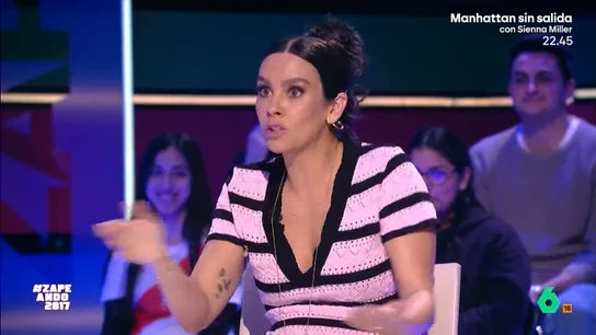 Cristina Pedroche confiesa lo que le dijo a Dabiz Muñoz al ver guisantes lágrima en la caca de su hija Cristina Pedroche comparte una divertida anécdota sobre la comida del Día del Padre con su hija y Dabiz Muñoz, donde la pequeña comió guisantes lágrima y aparecieron intactos en su caca: "Les doy un agua y me los como", afirma.