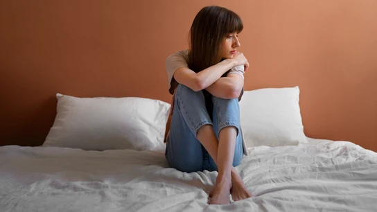 Una chica con cara de tristeza Tristeza