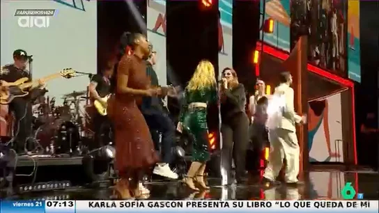 Leire Martínez canta 'Inmortal' por primera vez tras abandonar 'La Oreja de Van Gogh' junto a Chenoa y Edurne Leire Martínez canta 'Inmortal' por primera vez tras abandonar 'La Oreja de Van Gogh' junto a Chenoa y Edurne