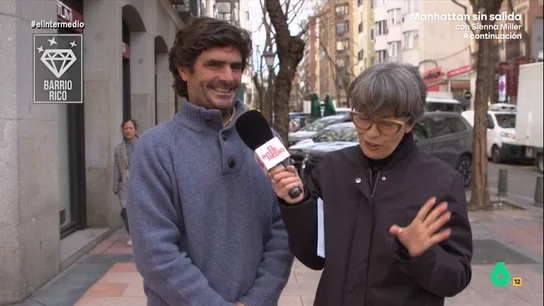 "Soy amo de casa": así responde un hombre de barrio rico cuando Thais Villas le dice que no hace "ni el huevo" "Soy amo de casa": así responde un hombre de barrio rico cuando Thais Villas le dice que no hace "ni el huevo"
