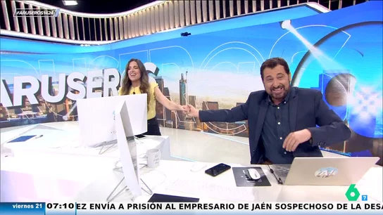 Alfonso Arús desvela el incidente por el que una colaboradora temió por su vida: "Casi no empieza el programa" Alfonso Arús desvela el incidente por el que una colaboradora temió por su vida: "Casi no empieza el programa"