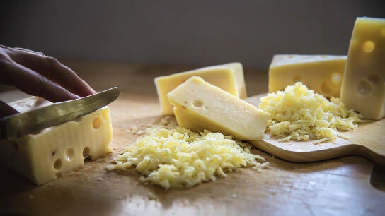 Diferentes quesos rallados que podr&aacute;s usar en esta receta de Gipsy Chef.
