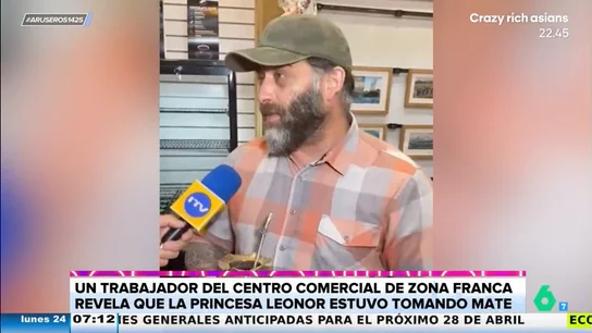Un trabajador de un centro comercial en Chile desvela qué hizo Leonor: "Aprendió a preparan mate" Un trabajador de un centro comercial en Chile desvela qué hizo Leonor: "Aprendió a preparan mate"