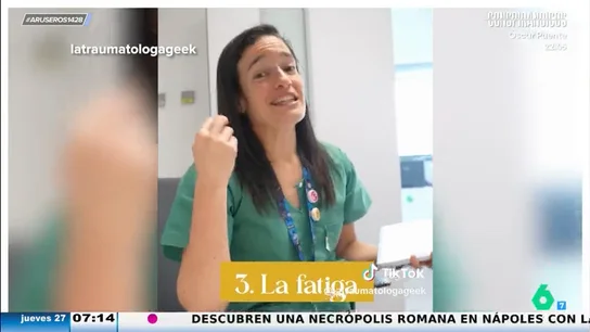 Una traumatóloga desvela el motivo de la letra ilegible de los médicos: "Se han reportado errores médicos por recetas mal escritas" Una traumatóloga desvela el motivo de la letra ilegible de los médicos: "Se han reportado errores médicos por recetas mal escritas"