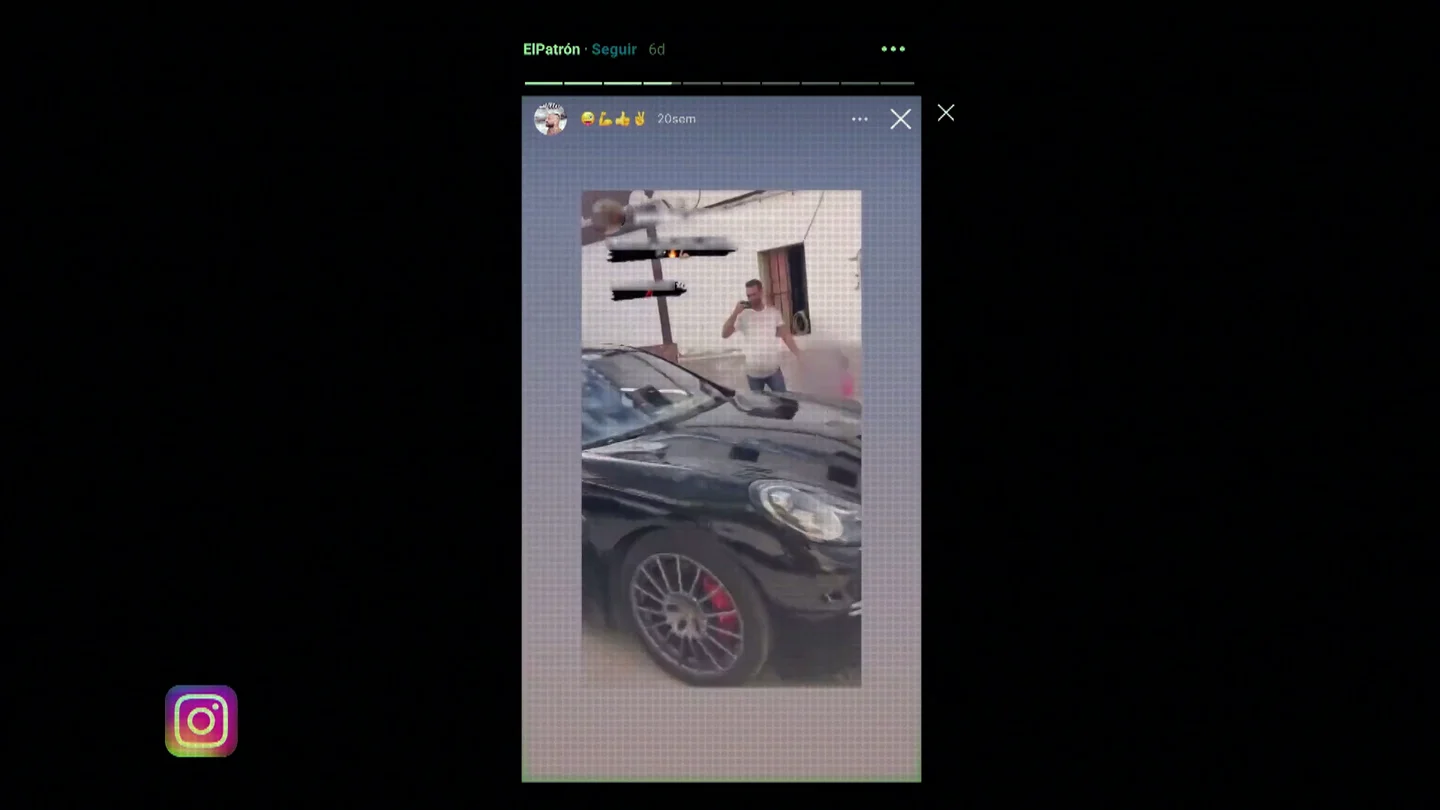 La impresionante fiesta con la que recibieron a 'El Patrón' tras salir de la cárcel: "Llega a bordo del Porsche Panamera" La impresionante fiesta con la que recibieron a 'El Patrón' tras salir de la cárcel: "Llega a bordo del Porsche Panamera"