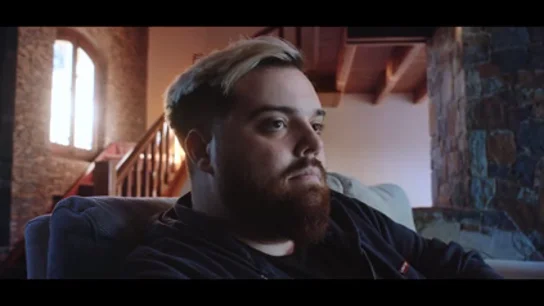 Ibai Llanos, indignado con los que le insultan por no irse a Andorra: "Me lo dicen estudiantes de 16 años con padres currantes" Lo de Évole charlaba, en 2021, con el streamer sobre la marcha de algunos youtubers a Andorra. Llanos no dudaba en mojarse y manifestar que considera lógico que los que más tienen deban contribuir más.