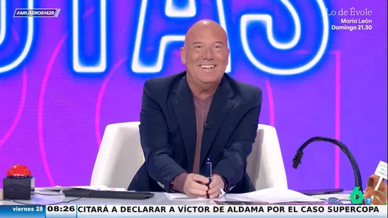 ¿Eres de esas personas que no duerme en cama de matrimonio con su pareja? Los Aruser@s, a debate ¿Eres de esas personas que no duerme en cama de matrimonio con su pareja? Los Aruser@s, a debate