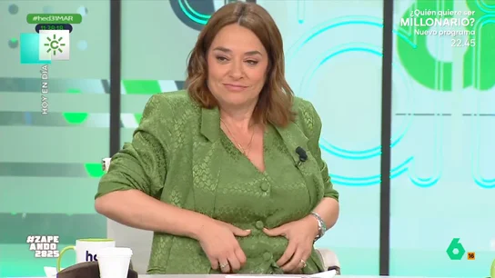 Toñi Moreno para su programa para hablar sobre la menopausia: "Sale una barriga que de repente no tenías" La presentadora está muy preocupada por la menopausia, por ello no ha dudado en parar su programa, hasta en dos ocasiones, para hablar de este tema y compartir varios efectos que ha sufrido.