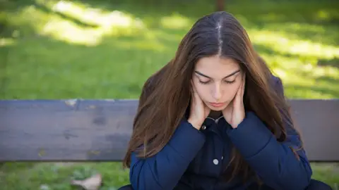 Mujer cansada Mujer cansada