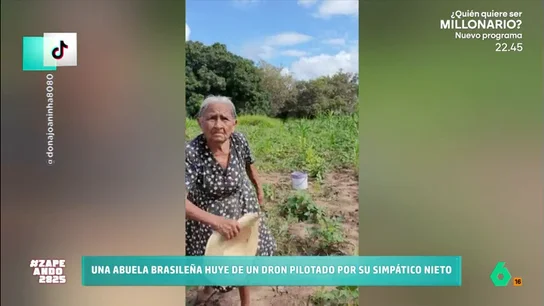 La divertida reacción de una anciana al ver por primera vez un dron: "Creo que piensa que es un dementor" Su nieto ha decidido gastarle una broma y, aprovechando que la señora está trabajando en su huerto, ha comenzado a sobrevolarla con el aparato volador. No te pierdas cómo responde la mujer en el vídeo principal.