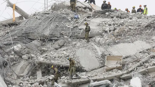 Tareas de rescate en Birmania tras el terremoto. Tareas de rescate en Birmania tras el terremoto.