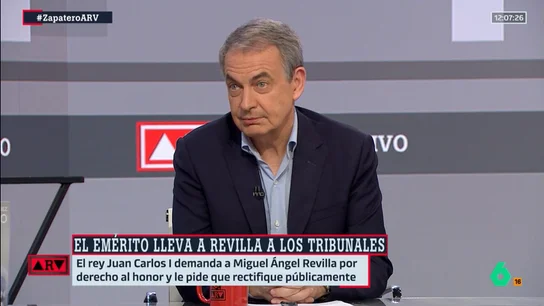 Zapatero reconoce que no entiende la demanda de Juan Carlos I a Revilla: "Ejercitar ese tipo de acciones es arriesgado" Zapatero reconoce que no entiende la demanda de Juan Carlos I a Revilla: "Ejercitar ese tipo de acciones es arriesgado"