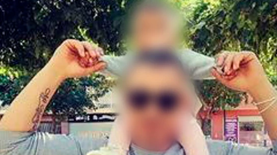 El presunto asesino junto a Nadia, la niña de 5 años de Murcia a la que mató con pastillas. El presunto asesino junto a Nadia, la niña de 5 años de Murcia a la que mató con pastillas.