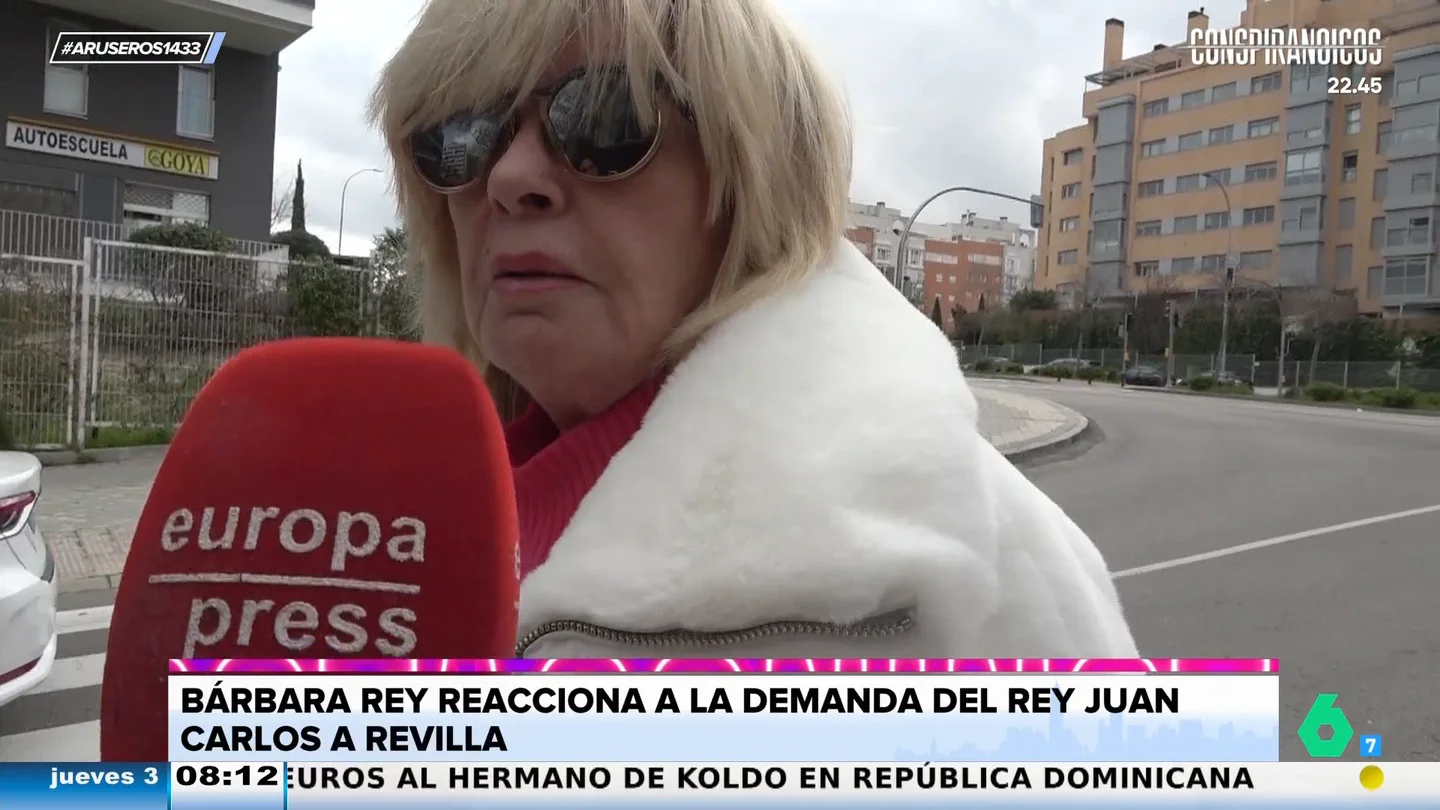 Bárbara Rey se acuerda del rey Felipe tras la denuncia del rey Juan Carlos a Revilla: "Preguntadle qué piensa de su padre" Bárbara Rey se acuerda del rey Felipe tras la denuncia del rey Juan Carlos a Revilla: "Preguntadle qué piensa de su padre"