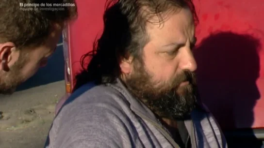 Las acusaciones de los vecinos del poblado de O Vao al 'príncipe de los Gitanos': "Promete mucho, pero luego no hace nada" Las acusaciones de los vecinos del poblado de O Vao al 'príncipe de los Gitanos': "Promete mucho, pero luego no hace nada"