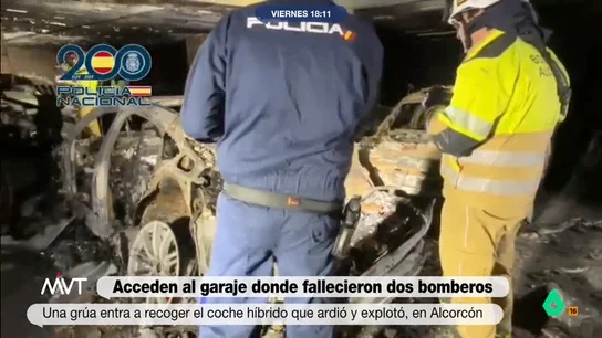 MVT Las imágenes del interior del garaje donde fallecieron dos bomberos por el incendio de un coche híbrido MVT Las imágenes del interior del garaje donde fallecieron dos bomberos por el incendio de un coche híbrido