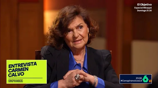 Carmen Calvo y los bulos que ha sufrido: "Me han matado, de vez en cuando" La exvicepresidenta afirma que es muy cabezota por ello, cuando le dan una información, suele verificarla para evitar caer en bulos. A pesar de ello, Calvo sí que ha sido objetos de estas noticias falsas.