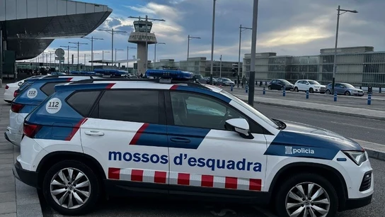 Activan alerta por humo en el aeropuerto de El Prat por un incendio sin afectación operativa Activan alerta por humo en el aeropuerto de El Prat por un incendio sin afectación operativa