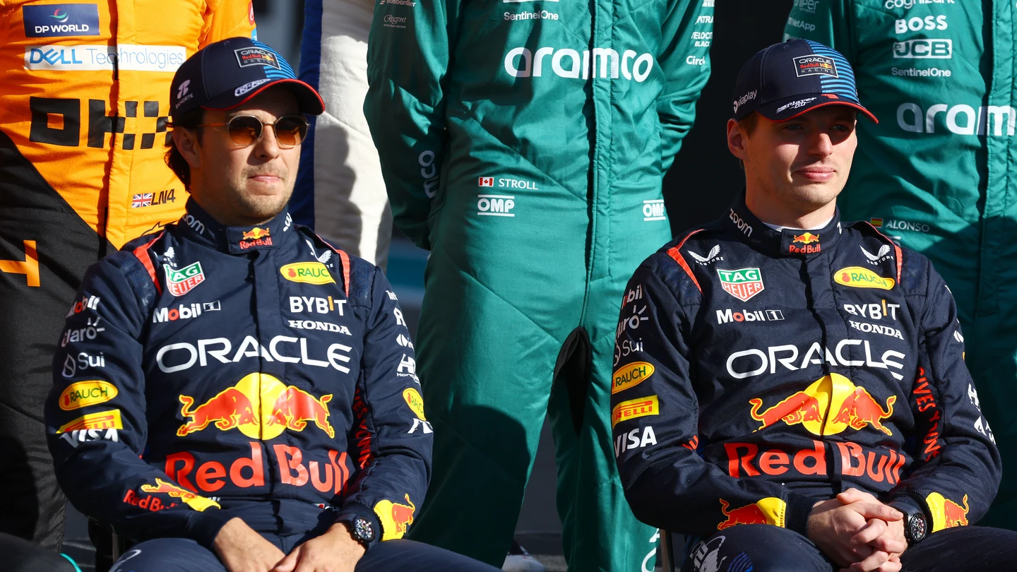 Checo Pérez y Max Verstappen Checo Pérez y Max Verstappen