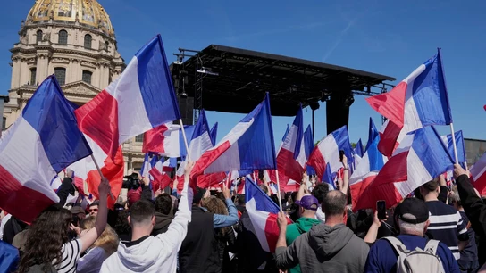 Miles de simpatizantes de Le Pen Miles de simpatizantes de Le Pen