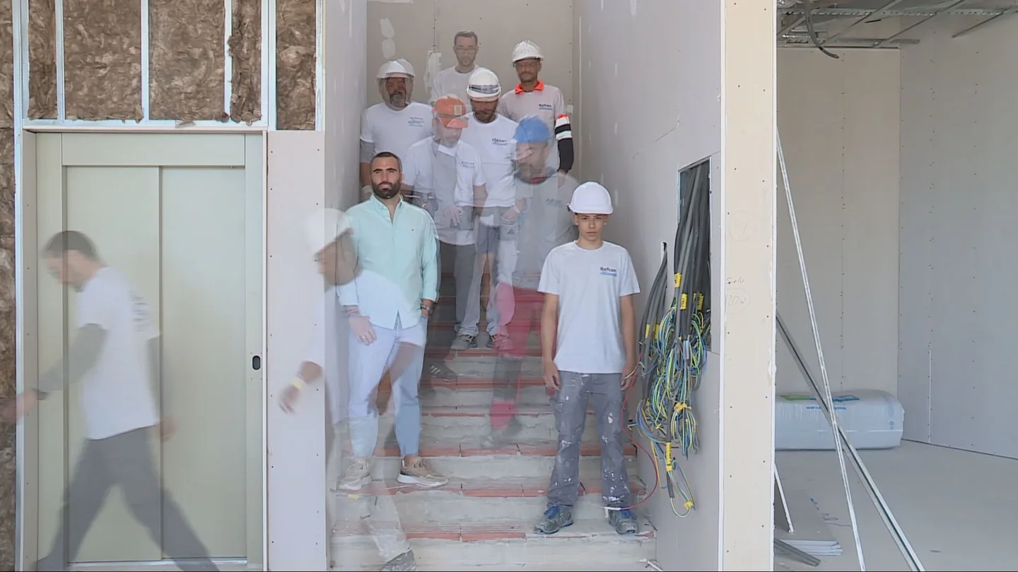 De poner cimientos a serlo: los migrantes sustentan el sector de la construcción en el que los españoles no quieren trabajar De poner cimientos a serlo: los migrantes sustentan el sector de la construcción en el que los españoles no quieren trabajar