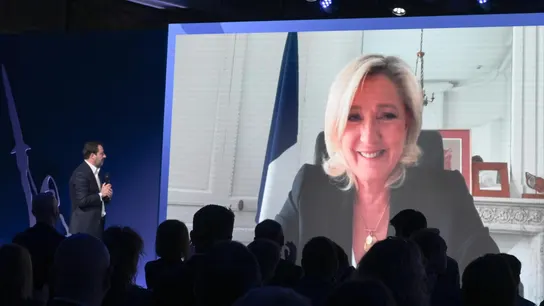 Marine Le Pen, en un acto del partido de Salvini Marine Le Pen, en un acto del partido de Salvini