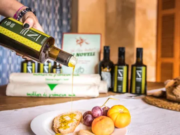 Aceite de oliva y fruta Aceite de oliva y fruta