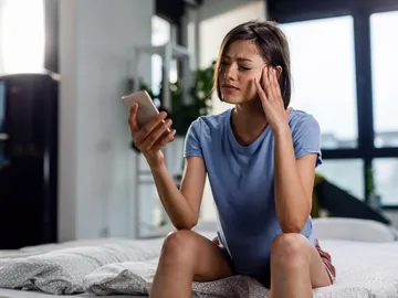 El estudio analiza las diferencias de género en el uso problemático del smartphone El estudio analiza las diferencias de género en el uso problemático del smartphone