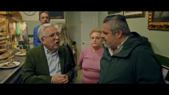 Un extrabajador de la Banca sorprende a Jalis de la Serna: "Hay gente que pide préstamos para vivir la Feria en Sevilla" Un extrabajador de la Banca sorprende a Jalis de la Serna: "Hay gente que pide préstamos para vivir la Feria en Sevilla"