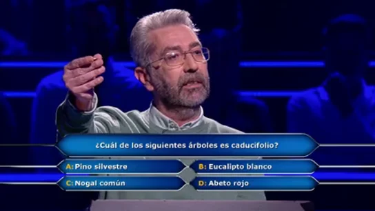 Juanra Bonet pide una moneda al público para decidir el destino de un concursante: "No ha salido el señor feo..." Juanra Bonet pide una moneda al público para decidir el destino de un concursante: "No ha salido el señor feo..."