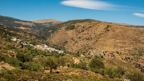 Vista panorámica de Mecina Bombarón, Las Alpujarras Vista panorámica de Mecina Bombarón, Las Alpujarras